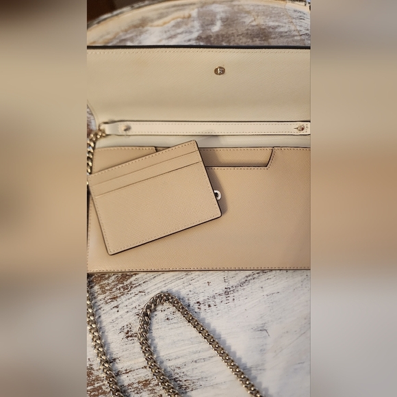 Like New Kate Spade Flap Crossbody - Picture 5 of 10